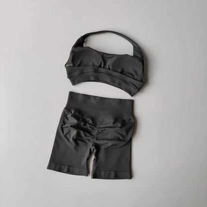 2 Pieces Yoga Suit for Women Seamless Fitness Gym Clothes Halter Sports Bra Matching Shorts Workout Sets Gym Set Outfit