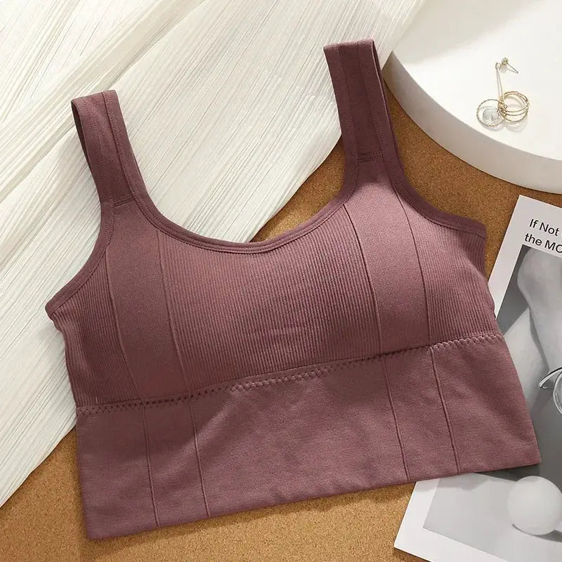 Seamless Women's Fitness Crop Top With Beautiful Back Design