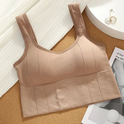 Seamless Women's Fitness Crop Top With Beautiful Back Design