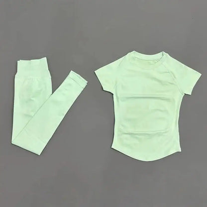 Move Confidently Seamless Yoga Set
