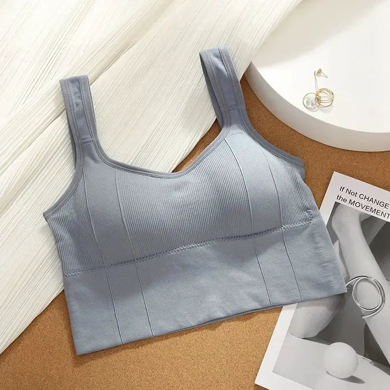 Seamless Women's Fitness Crop Top With Beautiful Back Design